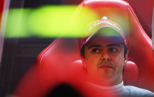 Felipe Massa nos boxes da Ferrari no fim de semana do GP da Itália (Foto: Getty Images)