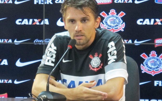 Paulo André, zagueiro do Corinthians. (Foto: Gustavo Serbonchini)