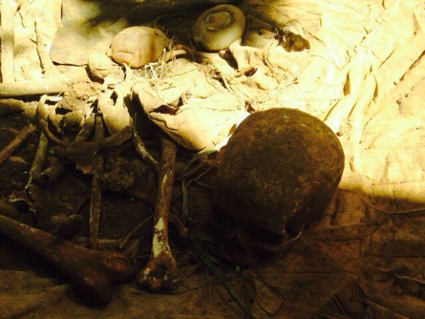 Ossada humana é encontrada enterrada dentro de fossa em Campo Grande (Foto: Divulgação/Polícia Civil)