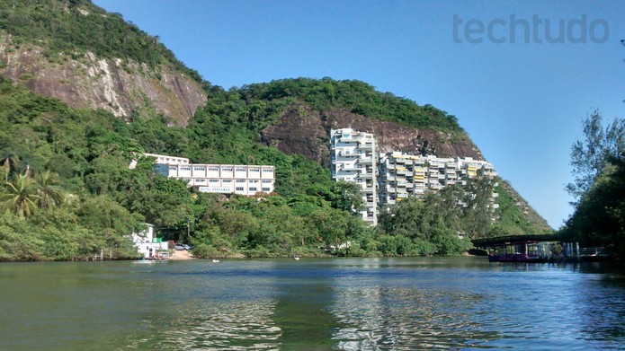 Foto feita com o Moto G em dia de sol (Foto: Isadora Díaz/TechTudo) Foto feita com o Moto G em dia de sol (Foto: Isadora Díaz/TechTudo)