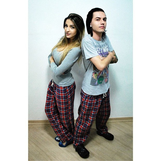 Pe Lanza e a namorada (Foto: Instagram / Reprodução)