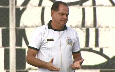Waguinho Dias, técnico União Barbarense (Foto: Pedro Santana/ EPTV)