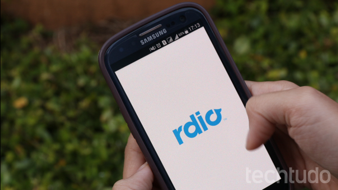 Rdio (Foto: Reprodução/Raissa Delphim ) Rdio (Foto: Reprodução/Raissa Delphim )