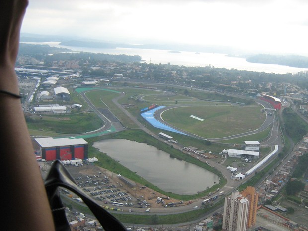 Vôo de helicóptero até o autódromo de Interlagos pode custar R$ 14 mil  (Foto: Divulgação)