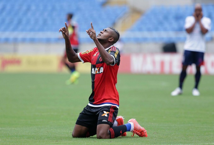 marcelo cirino flamengo x bonsucesso (Foto: Márcio Alves/Agência Globo)