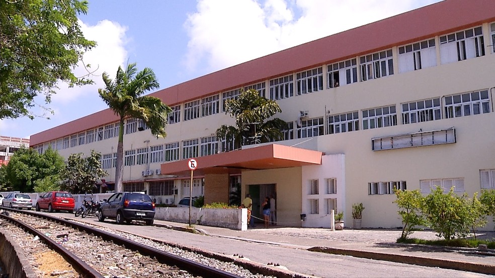 * Vergonha extra GGG: Serviço de limpeza é suspenso no Hospital Giselda Trigueiro, em Natal.