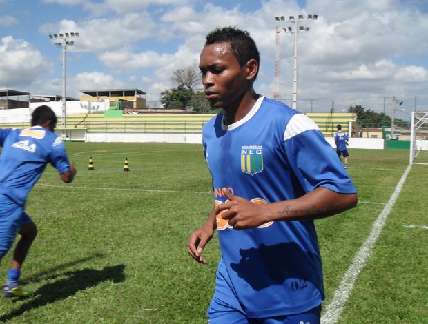 Alex Maranhão, atacante do Nacional-MG (Foto: Cleber Corrêa)