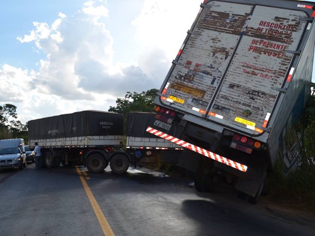 G Acidente Na Br Mata Uma Pessoa E Deixa Outra Ferida Em Ro