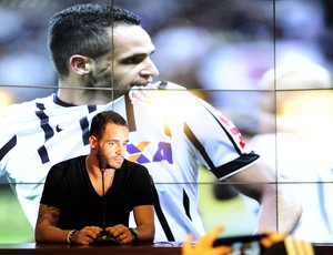 Cláusula obrigava Corinthians a vender Renato Augusto por 8 milhões de euros