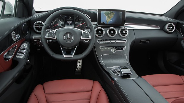 Mercedes-Benz Classe C vira nacional e ganha motor flex - AUTO ... Mercedes-Benz Classe C vira nacional e ganha motor flex - AUTO ...
