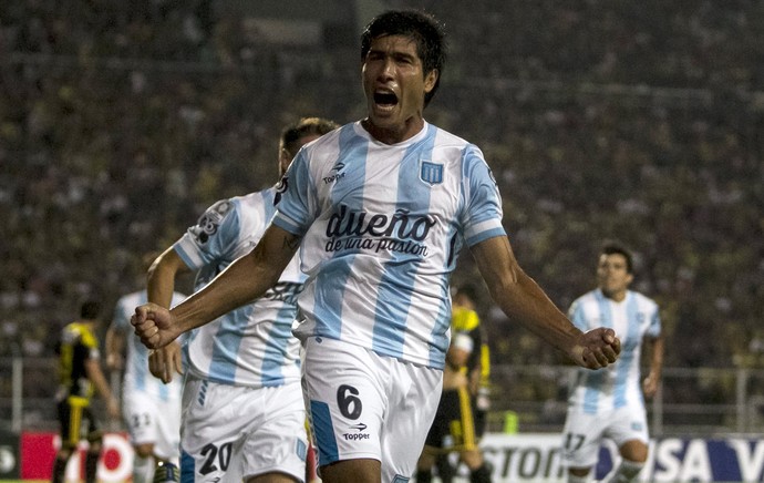 Luciano Lollo gol Racing (Foto: EFE)