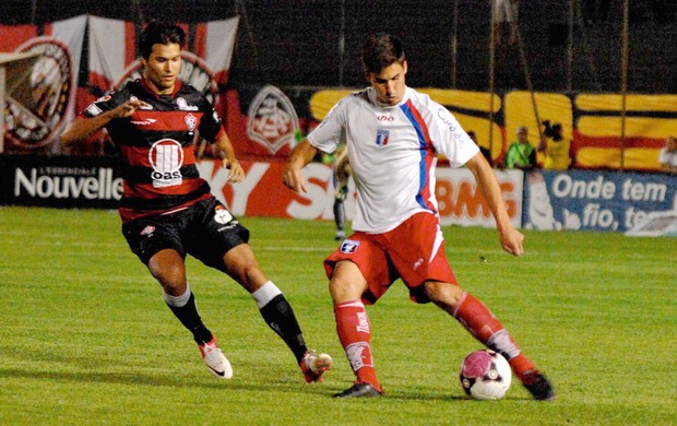 PEdro Ken, Vitória e Guaratingueta (Foto: Erik Salles / Futura Press)