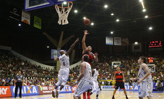 Mogi x Flamengo - NBB basquete (Foto: Antonio Penedo/Mogi-Helbor)