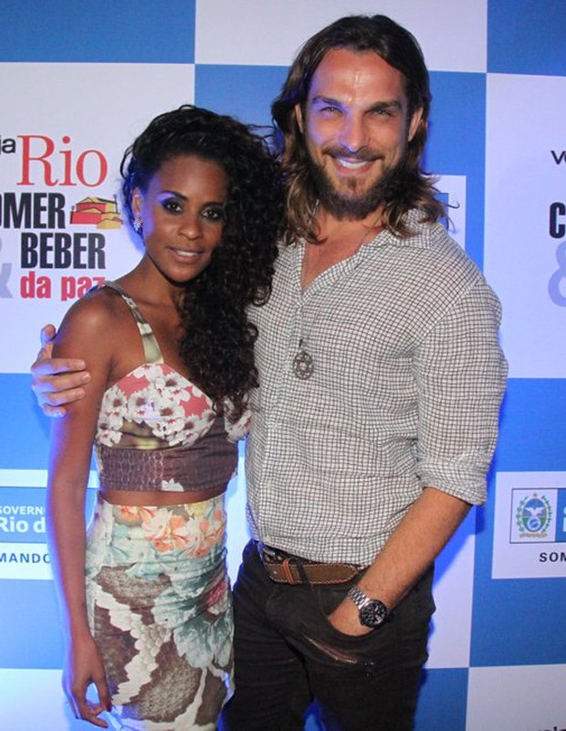Aline Wirley e Igor Rickli (Foto: Thiago Mattos/AgNews)