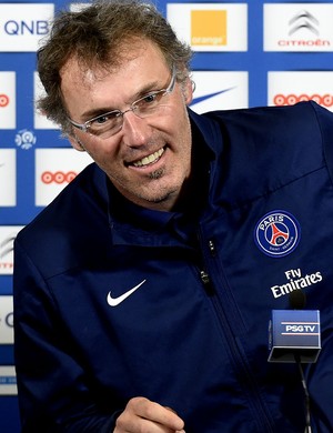 Laurent Blanc PSG Coletiva (Foto: AFP)