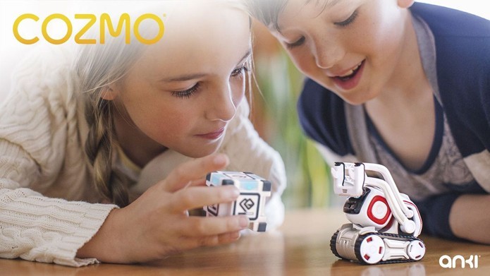 Cozmo identifica o dono e pode se recarregar sozinho (Foto: Divulgação/Anki)
