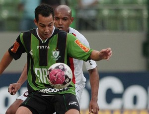 luiz alberto atlético-pr x américa mineiro (Foto: Carlos Roberto/Hoje em Dia/Futura Press)