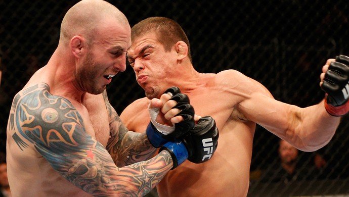 Caio Magalhaes x Luke Zachrich UFC MMA (Foto: Getty Images)
