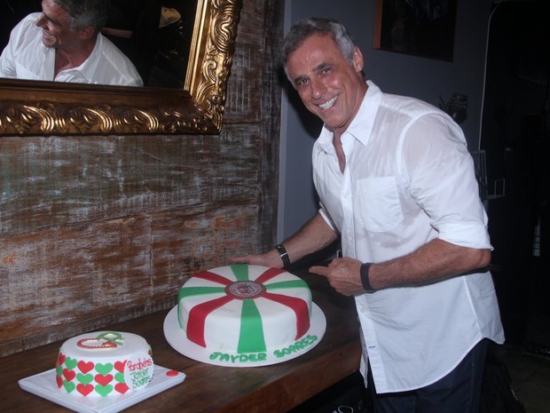Oscar Magrini em festa em um restaurante na Barra da Tijuca, Zona Oeste do Rio (Foto: Rodrigo dos Anjos/ Ag. News)