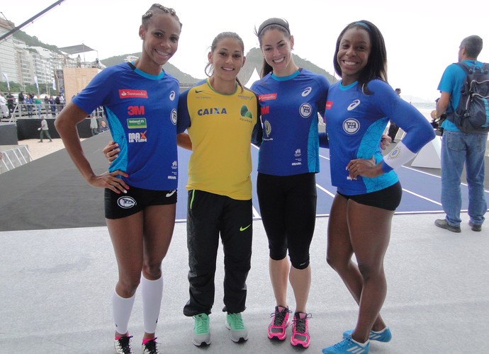 Evelyn, Rosângela, Ana Claudia e Franciela Atletismo (Foto: Helena Rebello)