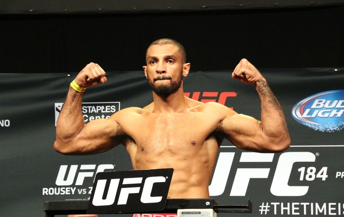 Roan Carneiro, Pesagem UFC 184 (Foto: Evelyn Rodrigues)