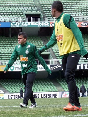 Denis Coritiba (Foto: Divulgação / Site Oficial do Coritiba)