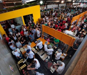 Feirinha Gastronomica recebe cerca de 2500 a 3000 pessoas por domingo (Foto: Divulgacao)