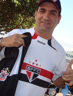 Donizete Garcia amigo do Romarinho - Corinthians São Paulo (Foto: Marcos Lavezo / Globoesporte.com)