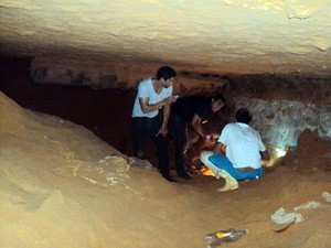 Agentes encontram caverna no presídio de Alcaçuz no RN (Foto: Divulgação/Coape)