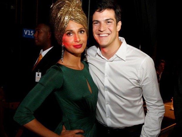 Prêmio da Música Brasileira - Camila Pitanga e Mateus Solano foram os mestres de cerimônia (Foto: Alex Palarea, Leoa Marinho e Felipe Assumpção/AgNews)