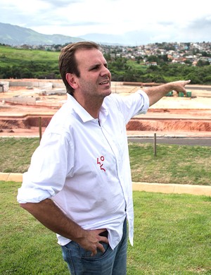 Eduardo Paes, Obras Olímpicas Deodoro (Foto: Agência AFP)