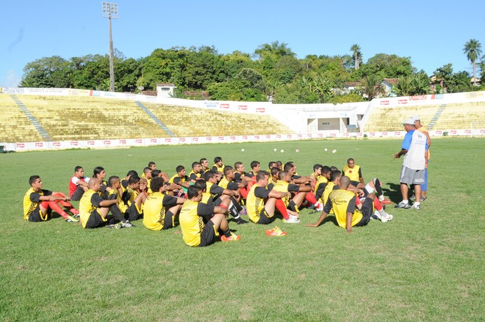 Estádio Ademir Cunha (Foto: Aldo Carneiro / Pernambuco Press)