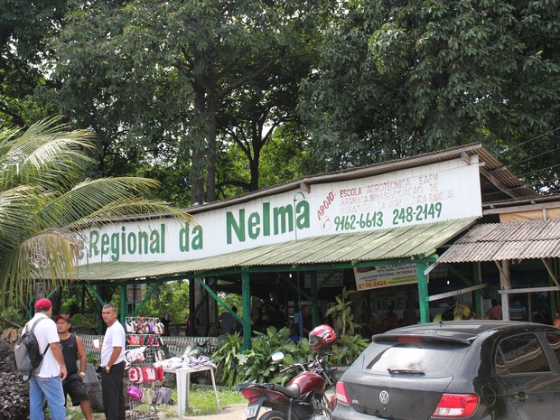Café da Nelma recebe em média 400 clientes só no domingo, segundo gerente (Foto: Marcos Dantas / G1 AM)