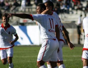 Paraná goleia o Júnior Team com Douglas Tanque em destaque (Foto: Divulgação/Site oficial do Paraná Clube)
