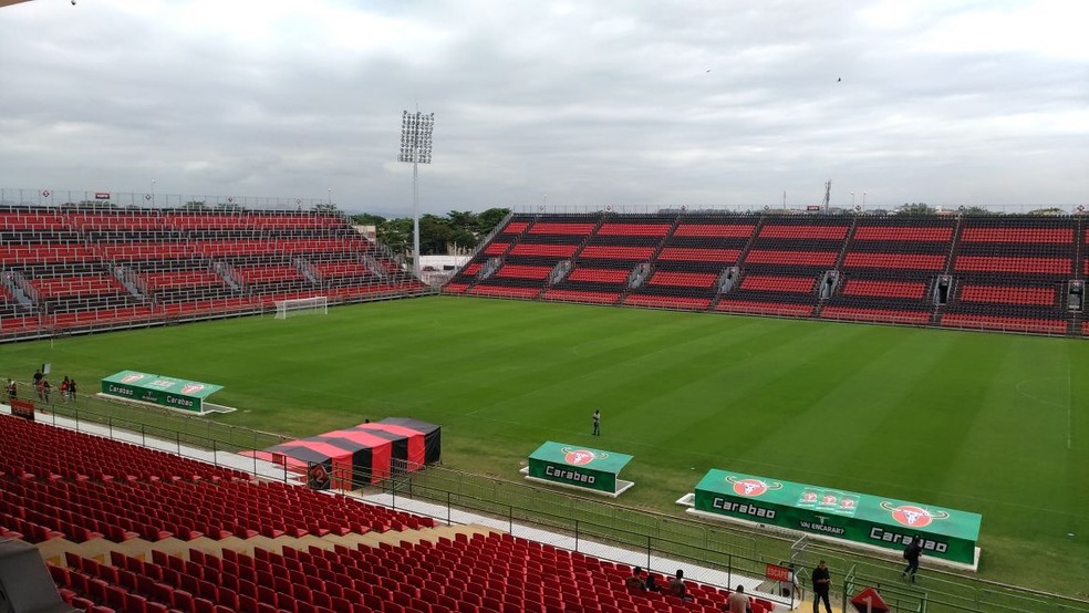 Estádio do Flamengo foi batizado de Ilha do Urubu (Foto: Vicente Seda)