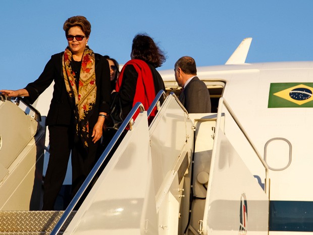 A presidente Dilma Rousseff desembarca no aeroporto internacional John F. Kennedy (Foto: Roberto Stuckert / PR)