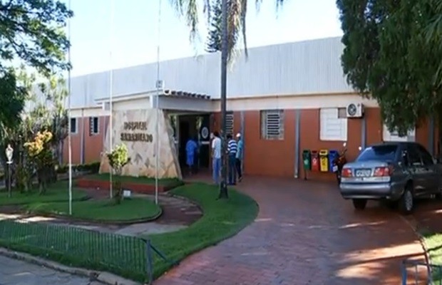 Mãe acusa hospital por negligência, que teria resultado na morte de bebê (Foto: Reprodução/TV Anhanguera)