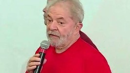 Lula discursa em sindicato: 'Não cometi crime' (Reprodução TV Globo)
