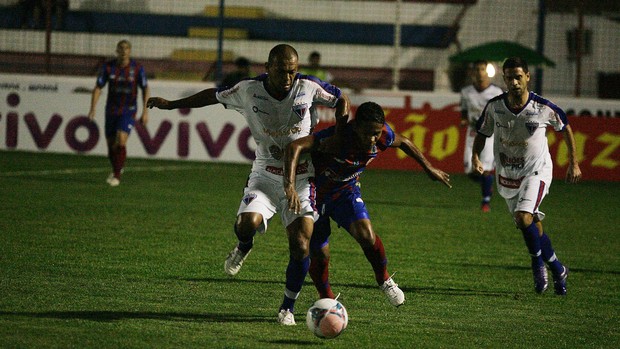 Tiradentes x Fortaleza Alcides Santos (Foto: Kid Júnior/Agência Diário)