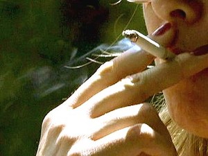 Mulher fumante tem mais chance de ter aneurisma cerebral (Foto: Reprodução / EPTV)