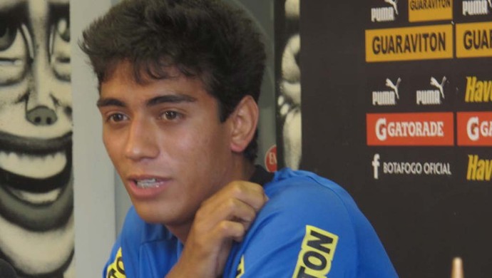 Lucas Zen volante Botafogo (Foto: André Casado / Globoesporte.com) Lucas Zen volante Botafogo (Foto: André Casado / Globoesporte.com)