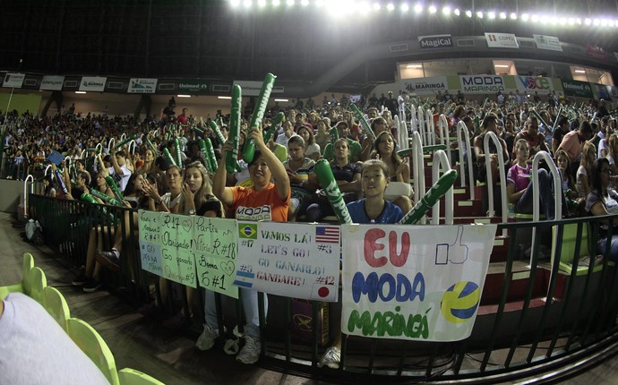 Torcida de Maringá foi a maior da Superliga na fase classificatória, com mais de 40 pagantes (Foto: Ivan Amorim/Moda Maringá)