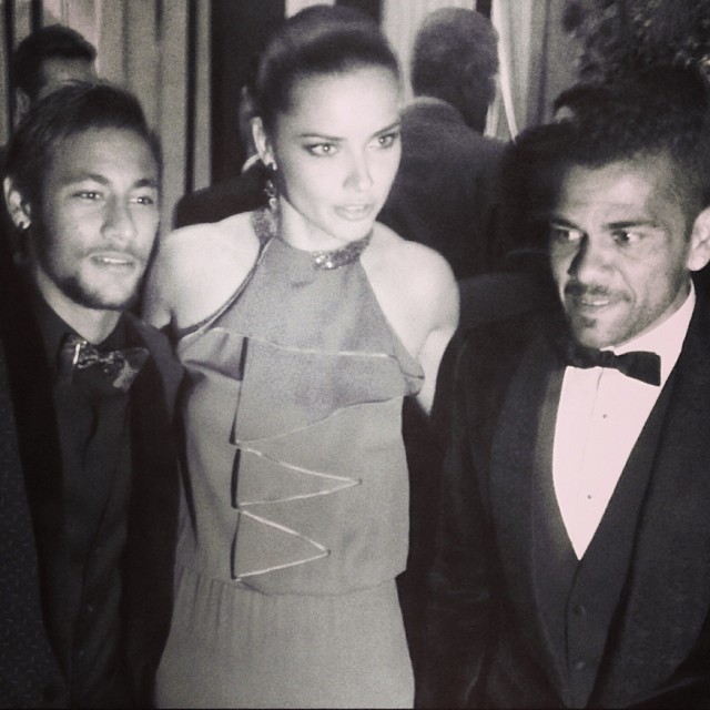 Neymar, Adriana Lima e Daniel Alves (Foto: Instagram/Reprodução)