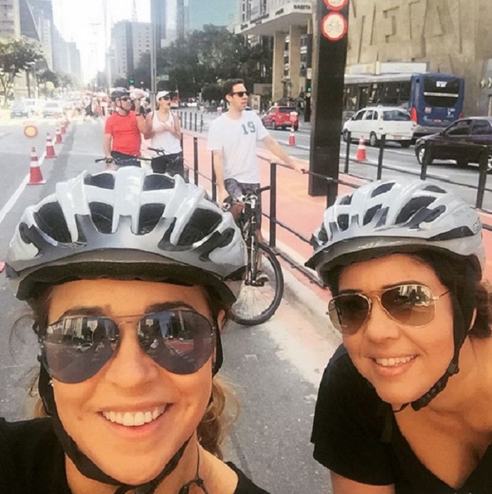 Juntas também na hora de pedalar na Av. Paulista (Foto: Arquivo Pessoal )