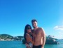 Ex-BBB Amanda Djehdian posta foto com o novo namorado