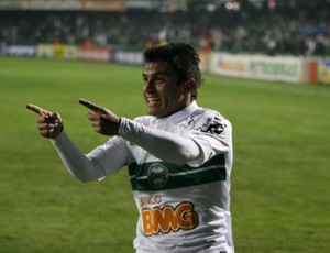 Thiago Primão comemora gol de empate do Coritiba contra o Palmeiras (Foto: Julia Abdul-Hak / Backstage Comunicação)