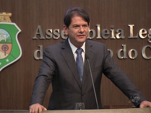 Cid Gomes fez último como governador discurso na Assembleia Legislativa (Foto: TV Verdes Mares/Reprodução)