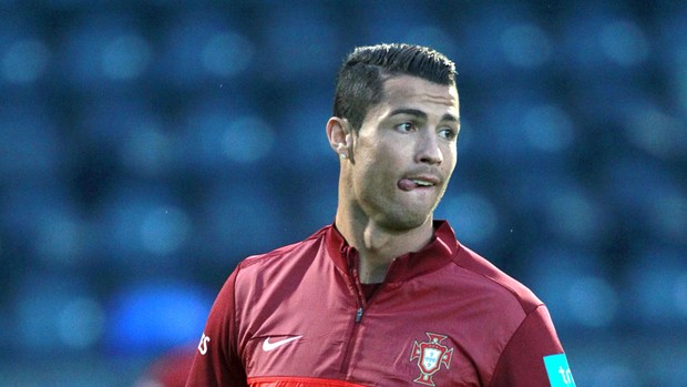 Cristiano Ronaldo treino Portugal (Foto: AP)