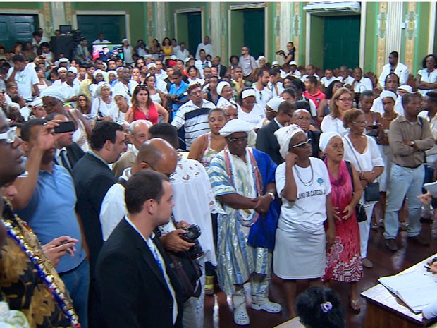 Comunidade negra se une contra projeto de lei de vereador baiano, na Bahia (Foto: Imagem/TV Bahia)
