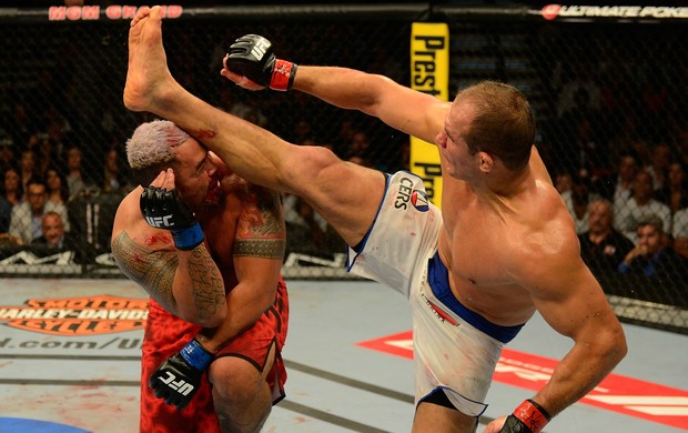 Junior Cigano e Mark Hunt UFC 160 (Foto: Getty Images)
